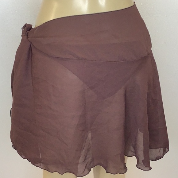 Lago Mar Ruffle Lettuce Trim Sarong - Picture 3 of 3